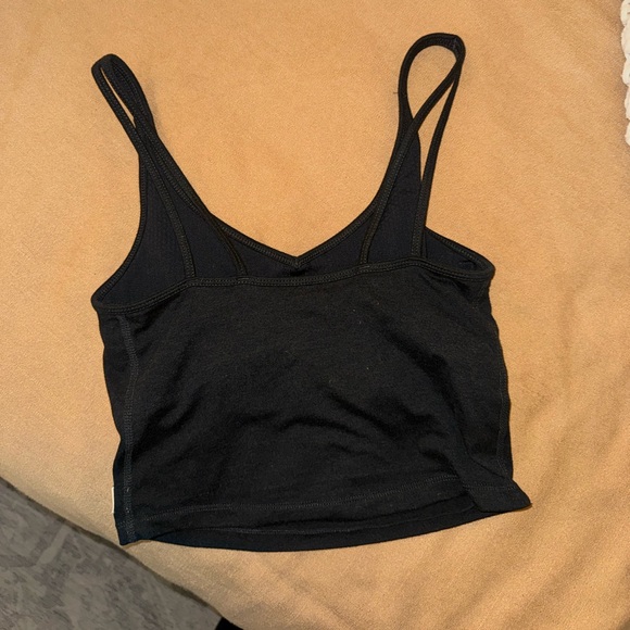 Vuori Workout Top - Picture 3 of 4